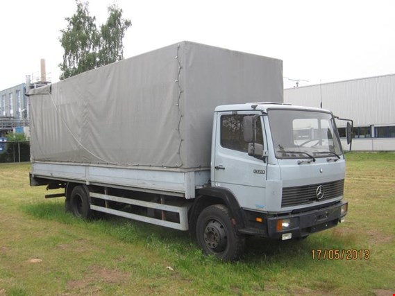 MERCEDES BENZ 1320 Truck MERCEDES BENZ (D) kupisz używany(ą) (Trading Standard) | NetBid Polska
